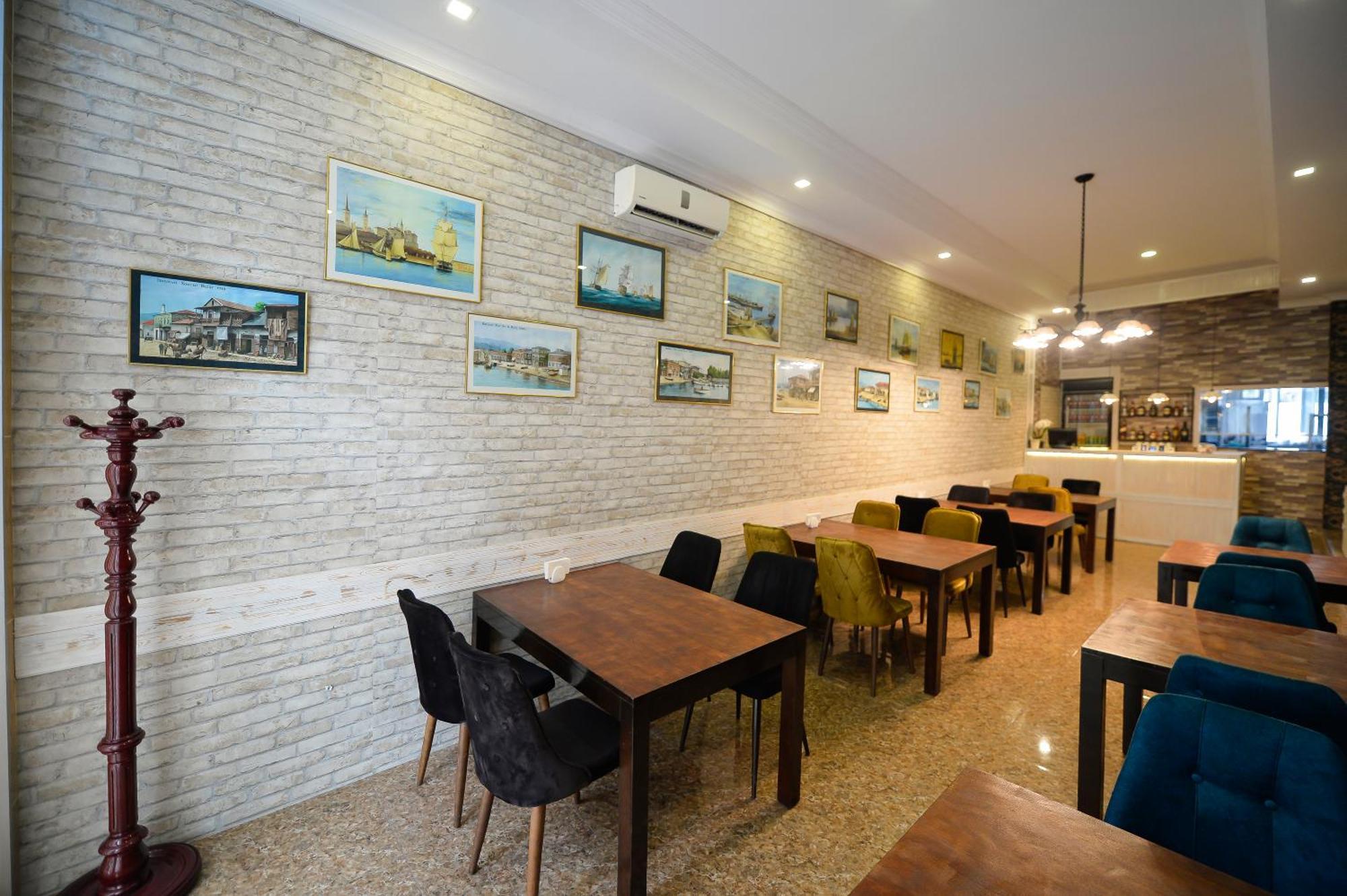 Aura Boutique Hotel บาทูมิ ภายนอก รูปภาพ