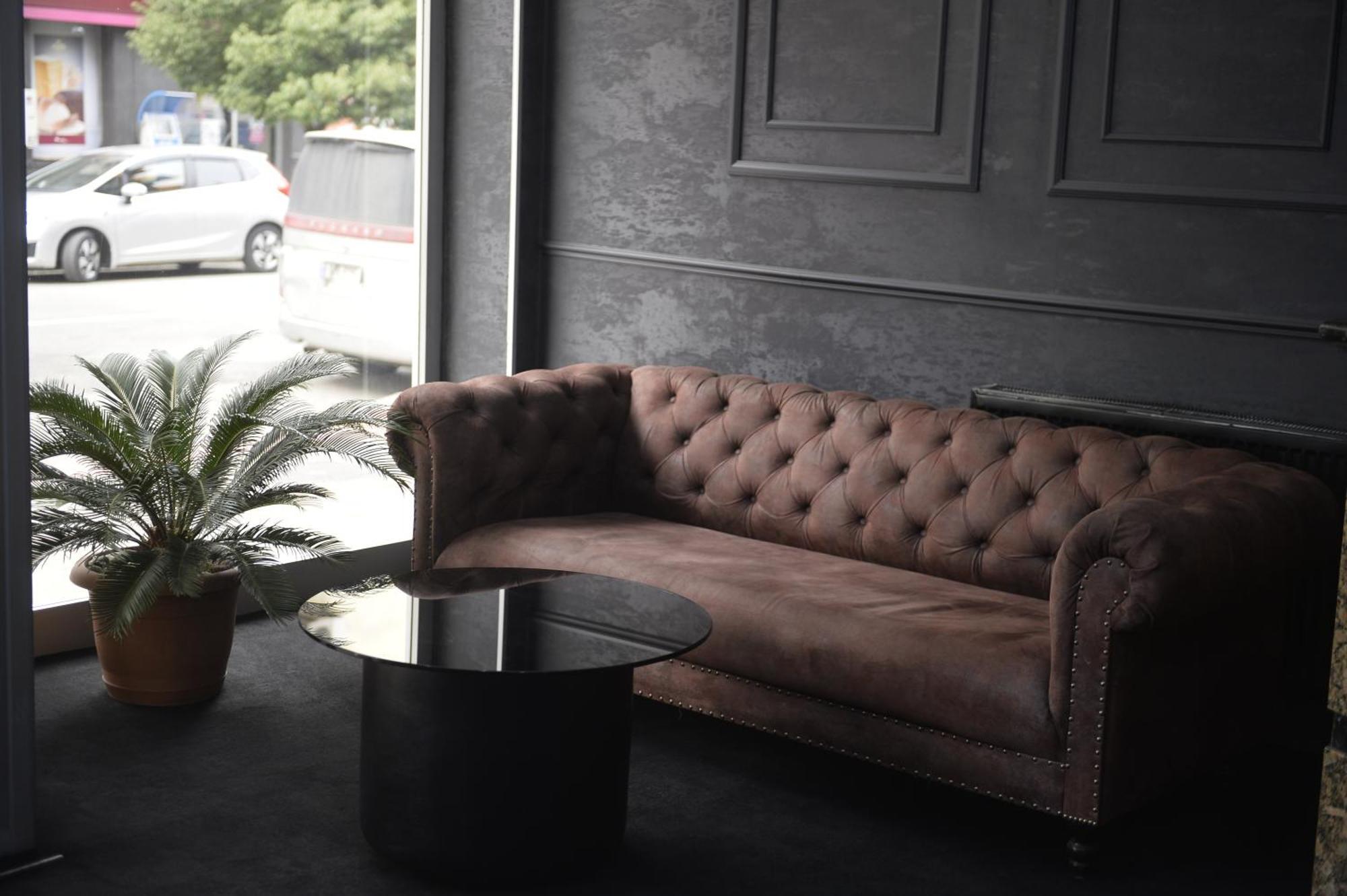 Aura Boutique Hotel บาทูมิ ภายนอก รูปภาพ