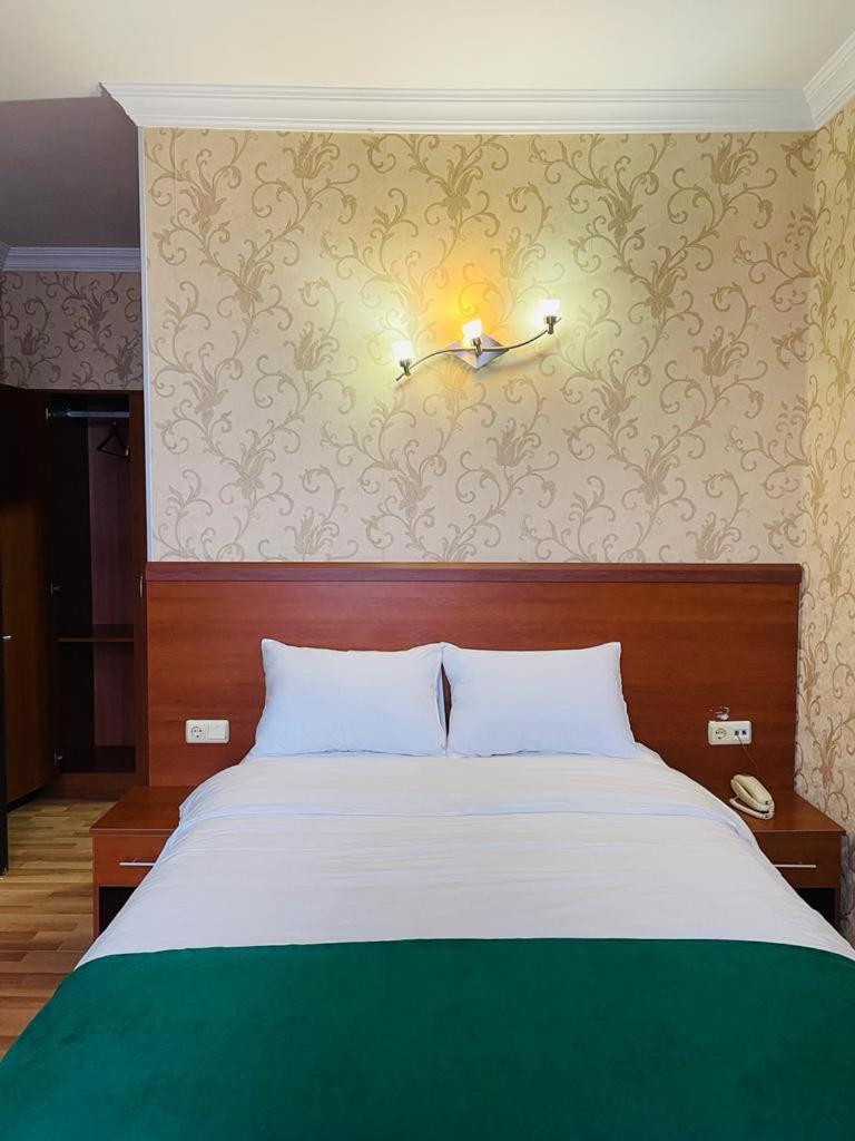 Aura Boutique Hotel บาทูมิ ห้อง รูปภาพ